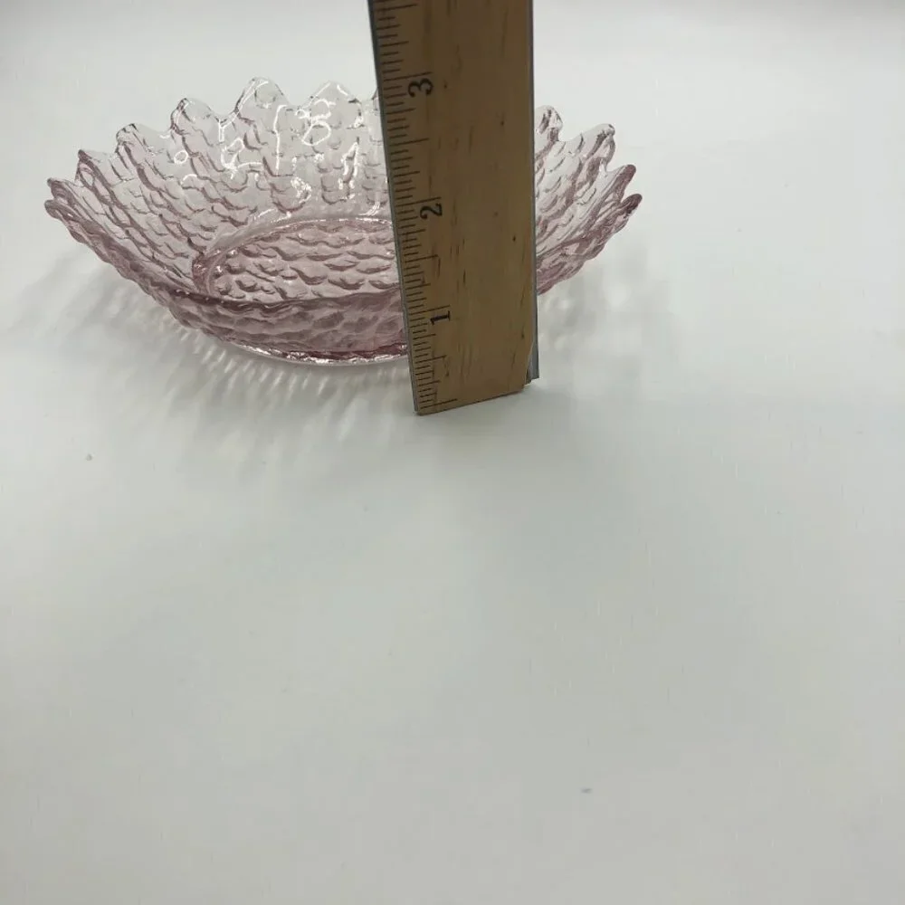 Pink Shell Shaped Appetizer Snack Bowls Set of 7 Scallop Edges 1 Big 6 Small